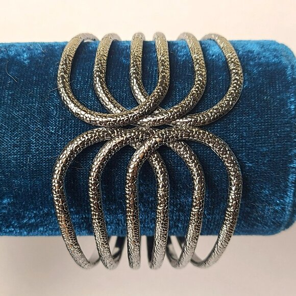 Antiqued Silver/Pewter-Tone Hammered Metal Wire Cuff Bracelet Fashion OSFM - Picture 2 of 9